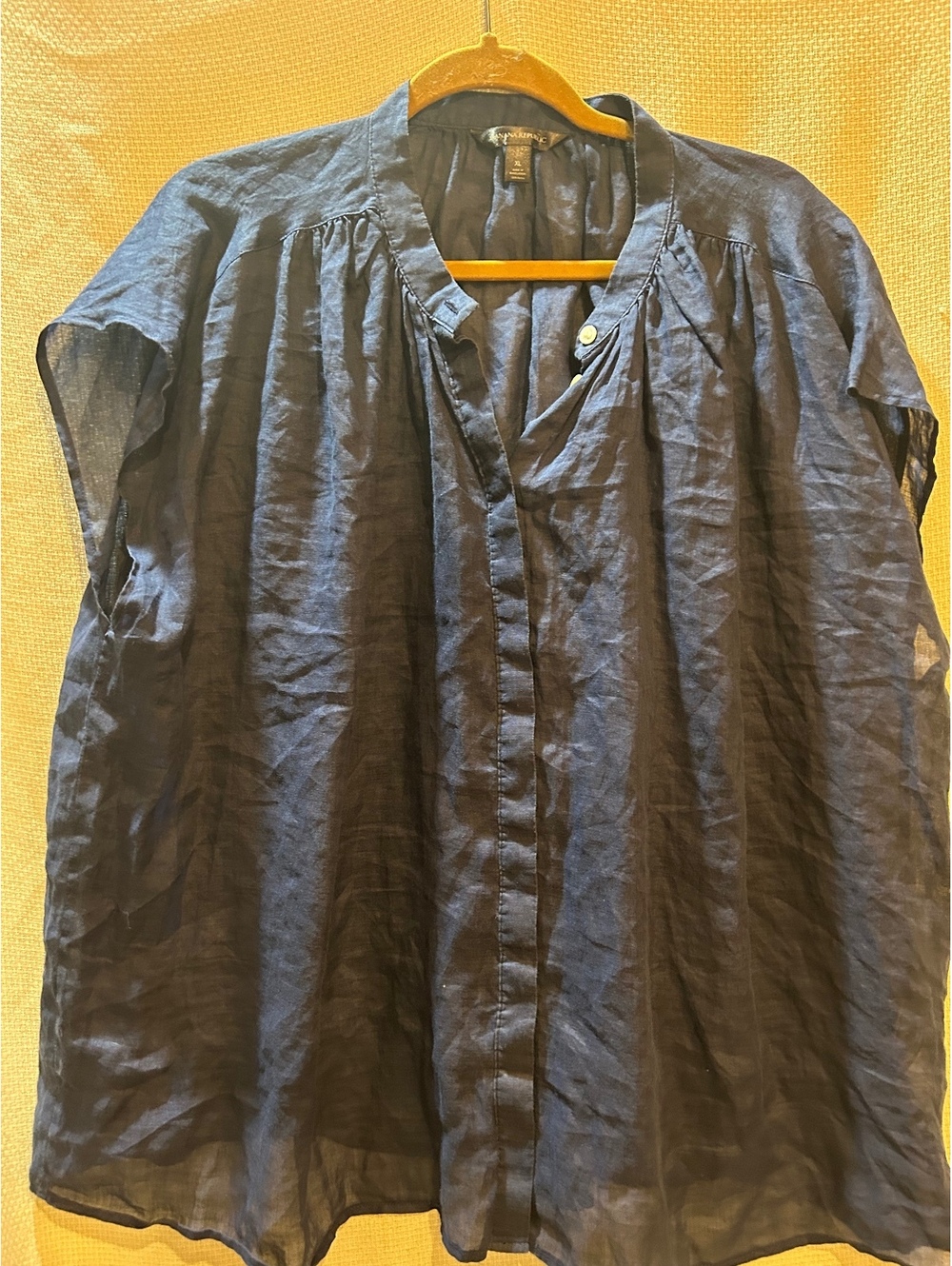 Banana Republic Women's XL Navy Blue 100% Ramie Button-Up Blouse